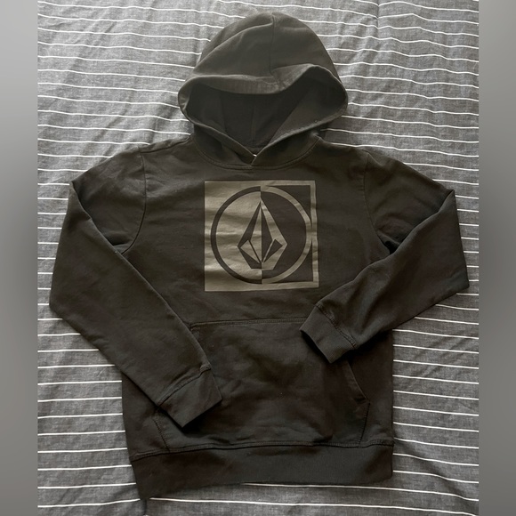 Volcom Other - Volcom Boys Black hooded sweatshirt
